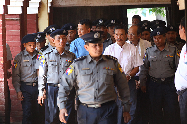 ဦးကိုနီလုပ္ႀကံမႈ တတိယအႀကိမ္႐ံုးခ်ိန္းတြင္ လက္နက္အမႈစစ္ေဆး