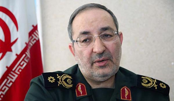 Iran warns US on warships' moves in Persian Gulf