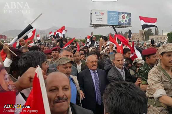 ہزاروں یمنی شہریوں نے اپنے ملک پر سعودی جارحیت کے آغاز کی دوسری برسی کے موقع پر زبردست مظاہرے کیے + تصاویر
