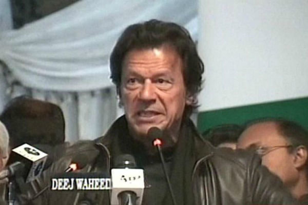 عمران خان نے پاکستانی وزير اعظم نواز شریف کو مجرم قراردیدیا