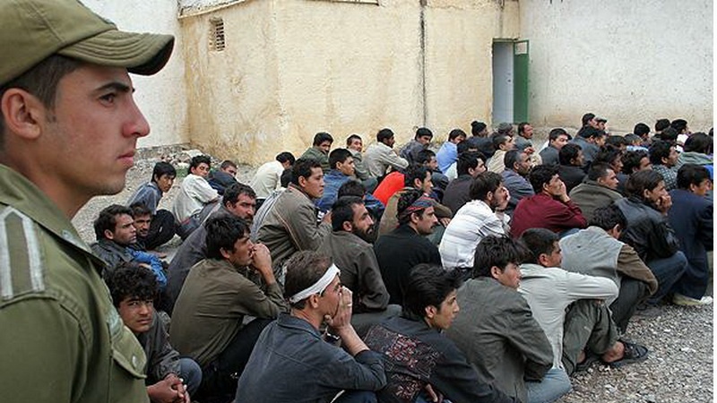 ایرانی سیکورٹی فورس نے 70 غیر قانونی پاکستانیوں کو پاکستانی حکام کے حوالے کر دیا