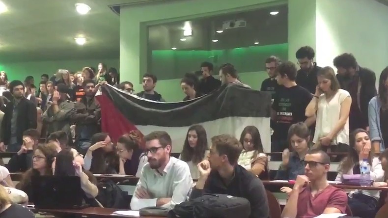 France: L’ambassadeur d' »Israël » boycotté par des étudiants pro-palestiniens à Sciences Po Rennes