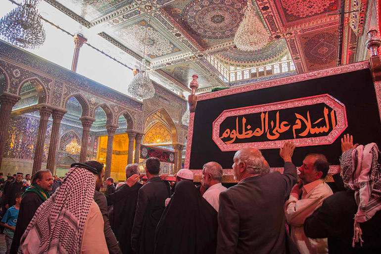 الصحن الحسيني الشريف يشهد نعشا رمزيا في احياء ذكرى استشهاد الامام "الهادي" (ع)