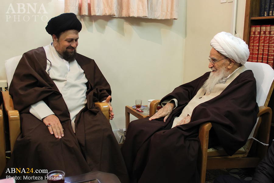 تقرير مصور/ آية الله الشيخ صافي كلبايكاني يستقبل السيد حسن حفيد الامام الخميني (ره)