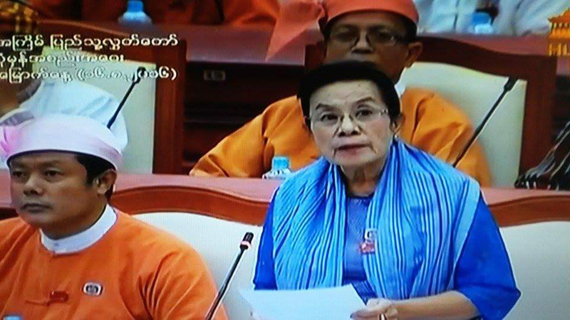 ကယားျပည္နယ္ ဥကၠ႒ႏွင့္ ဖရူဆုိ ၿမိဳ႕နယ္ ဥကၠ႒တို႔ကို NLD ပါတီတာ၀န္မ်ားမွ ရပ္ဆိုင္း