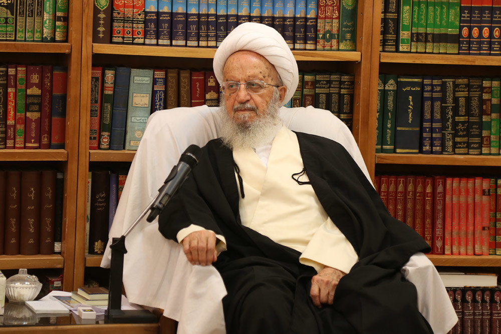 Ayatollah Makarem Shirazi highlights three ways to combat takfiri terrorism