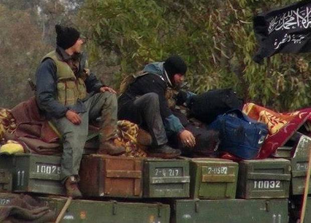Doce 'Rebeldes' Sirios, Arrestados en Turquía con Dos Kilos de Gas Sarín