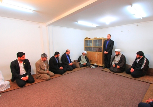 المرجع النجفي: خدمة زوار الإمام أمير المؤمنين (ع) شرف عظيم وكبير