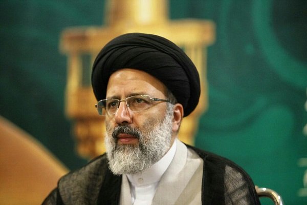 حجۃ الاسلام رئیسی نے صدراتی انتخابات میں شرکت کے لئے کاغذات جمع کرادیئے