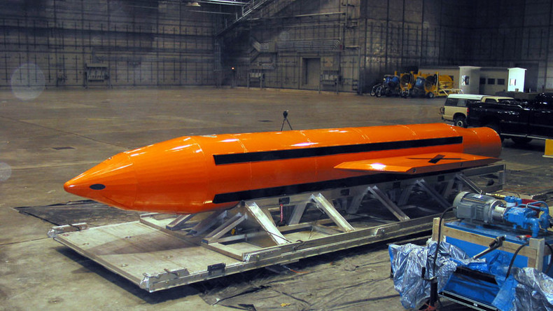 Les Etats-Unis larguent "la mère de toutes les bombes"