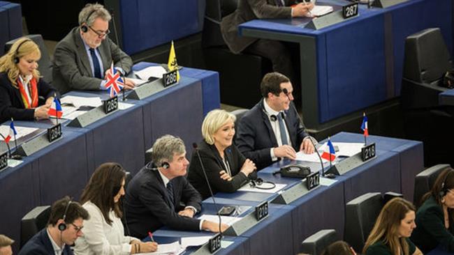 Immunité parlementaire : Marine Le Pen devrait bientôt être convoquée