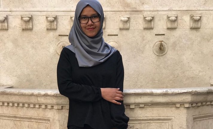 Rome airport refuses to allow hijab-wearing student on flight