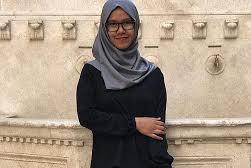ماذا حدث مع فتاة مسلمة رفضت خلع الحجاب في مطار بإيطاليا ..؟ + (صور)