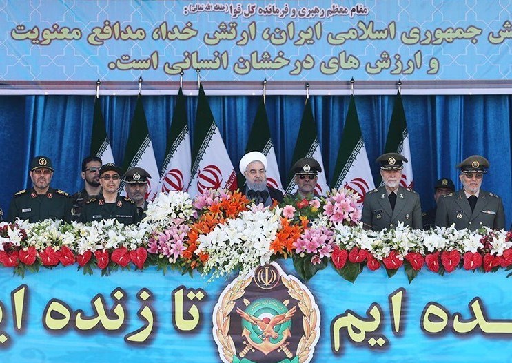 روحاني: الرد على أي اعتداء تتعرض له ايران سيكون قويا ومزلزلا
