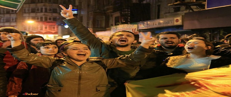 Türkiye bu akşam da ayakta: Referandum iptal edilsin!