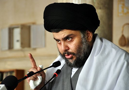 الصدر للتيار الصدري: سلموا نصف رواتبكم او انتم في حل مني