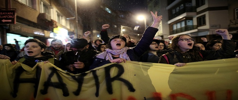 Guardian: Erdoğan Türkiye’yi sultanlığa çevirecek, direniş yeniden başlayabilir