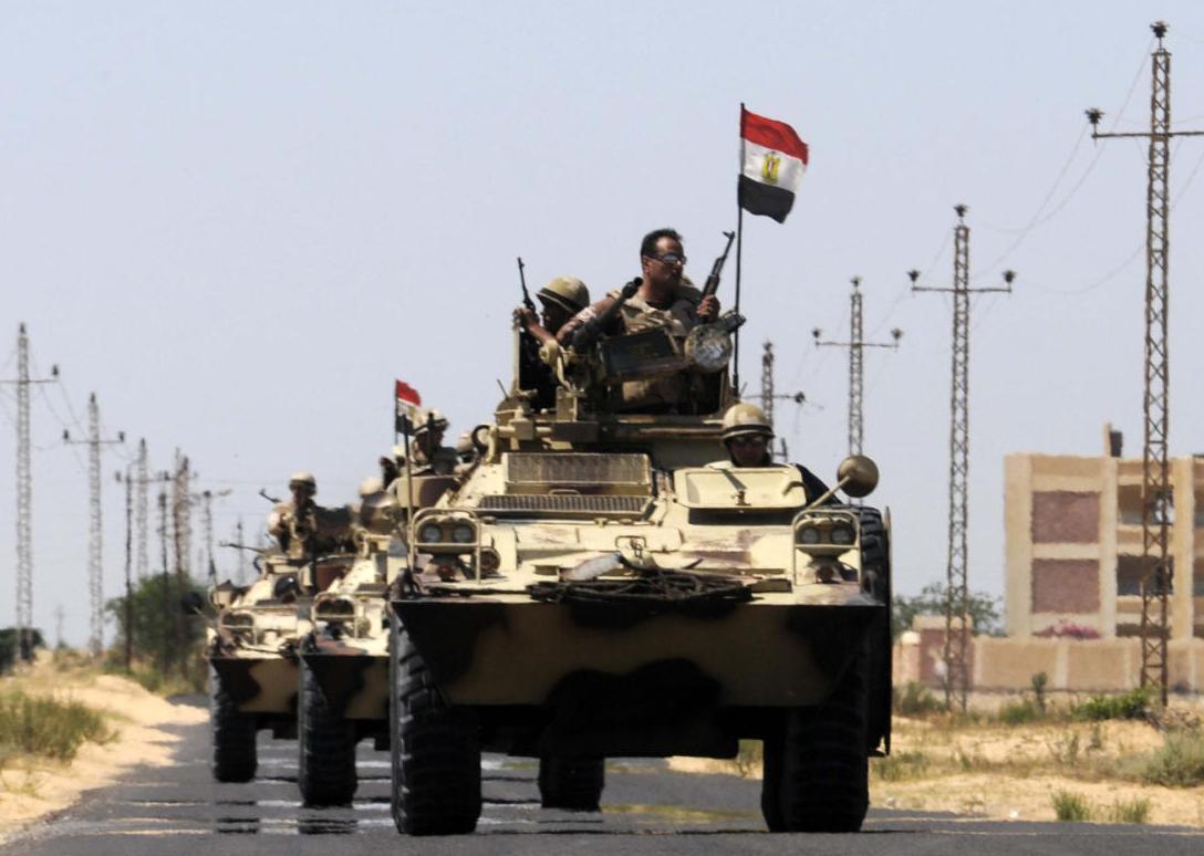 مصدر مصري ينفي عرض القاهرة على السعودية إرسال 40 ألف جندي إلى اليمن