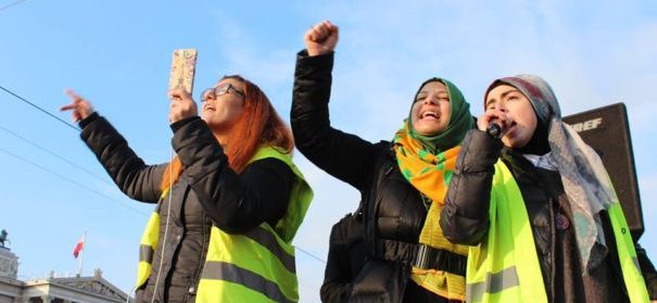 Arbeitsrechtler: Kopftuch-Verbot darf keine Diskriminierung sein