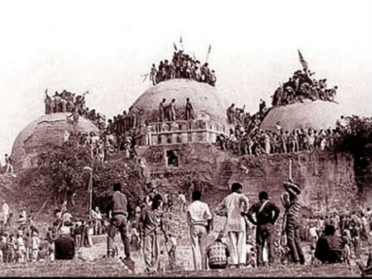 بابری مسجد تاریخ کے مختلف مراحل میں