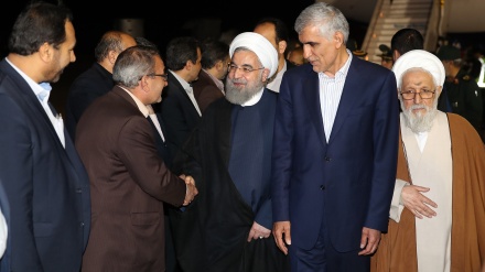 Gedenkzeremonie für iranischen Dichter "Saadi": Irans Präsident in Shiraz eingetroffen