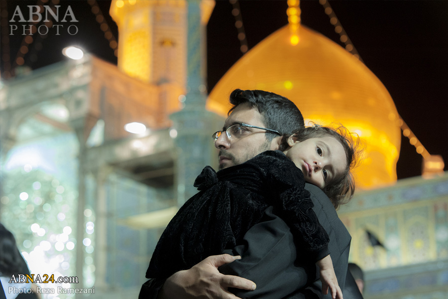 تقرير مصور/ حرم السيدة المعصومة (ع) تستقبل مواكب حسينية في ليلة شهادة الامام الكاظم (ع)