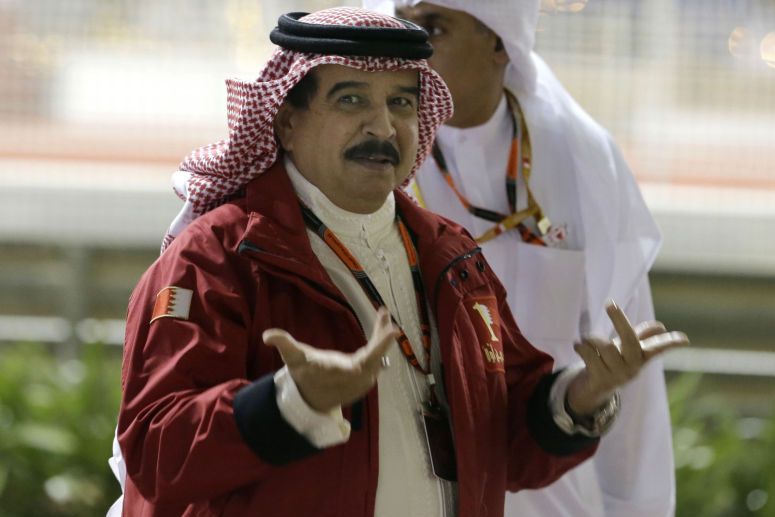 الحاكم الخليفي يصدر قرارا بتشكيل "لجنة لمراجعة مشروع قانون الأسرة"