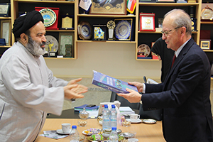French ambassador to Iran visits university of Islamic Sects in Qom