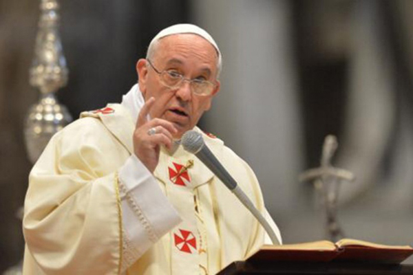 ローマ法王が、ヨーロッパにおける難民キャンプの現状を強く批判