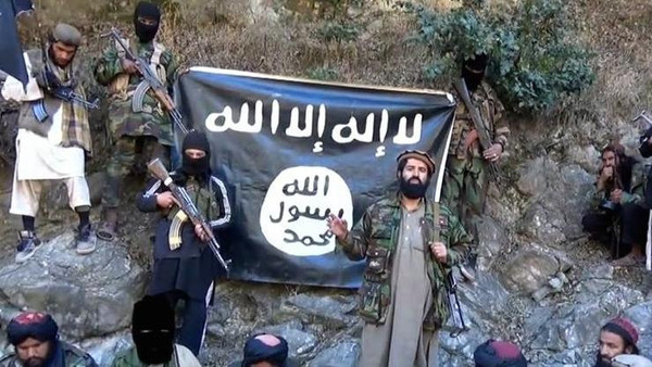 اشتباكات بين طالبان وداعش والاخير يقتل مسؤولا كبيرا بالحركة في باكستان