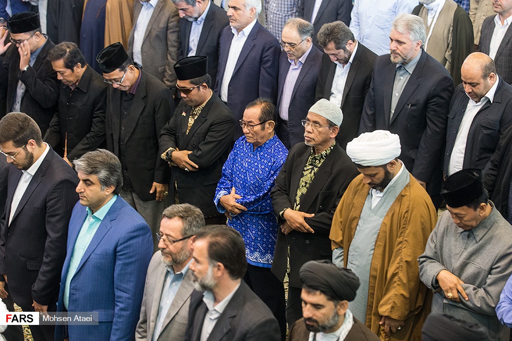 Delegasi Pimpinan Universitas Islam Swasta se Indonesia Timur Shalat Jum'at di Teheran