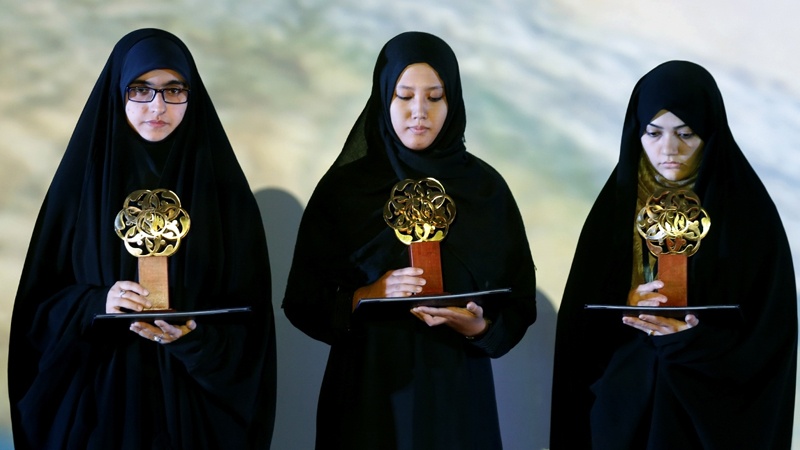Peserta Iran Raih Juara Pertama di MTQ Tehran Cabang Hafalan