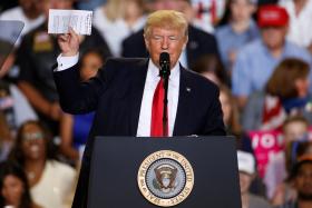 Trump Sebut Kesepakatan Nuklir Iran Harus Dibatalkan