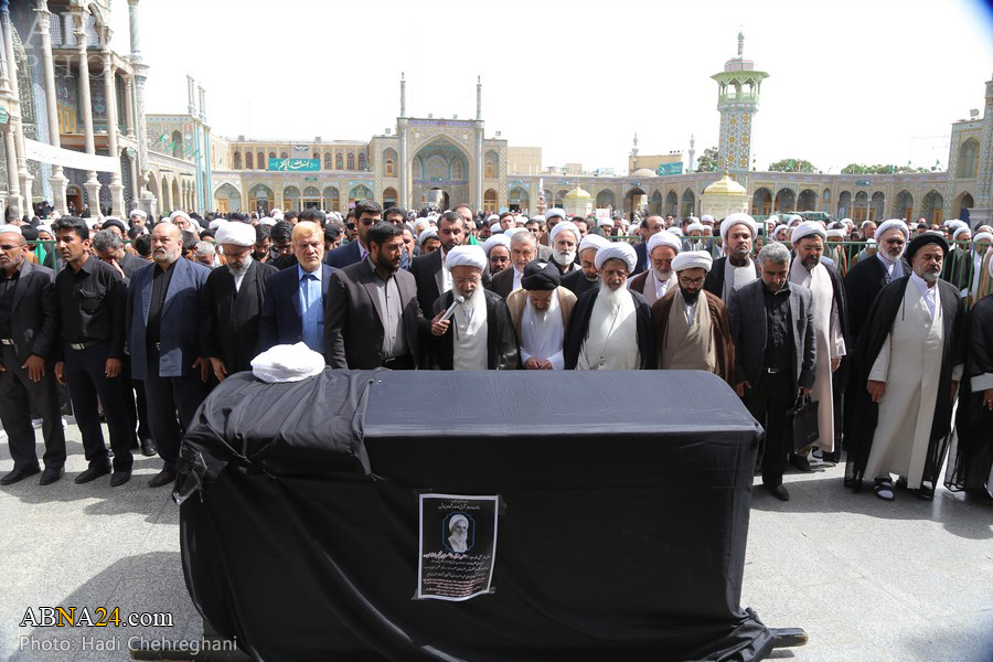 تقرير مصور/ تشييع جثمان آية الله "محمدي" (وكيل الامام الخميني) (ره) في خرمشهر