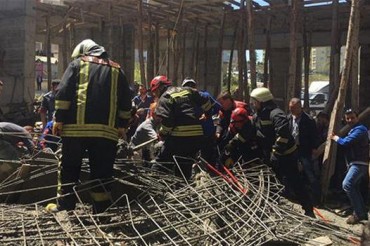 土耳其萨姆森清真寺拱顶坍塌致六人死伤
