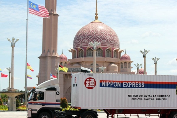 Halal food services Launched by Japanese logistics giant