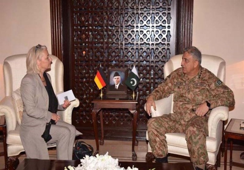 پاکستان آرمی چیف کی جرمنی کی نمائندہ برائے پاک افغان سے ملاقات