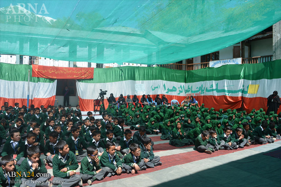 Komunitas Muslim Syiah India Peringati Hari Guru di Kargil