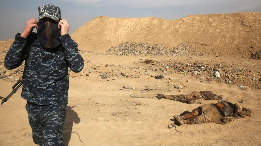 Daesh dans un article justifie le massacre des femmes et des enfants