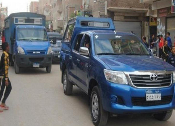 الشرطة المصرية تشتبك مع المسلحين وتقتل 8 جنوبي القاهرة