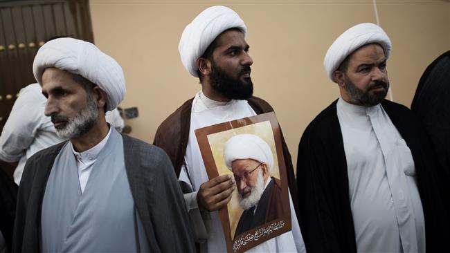 “Los Bahreiníes Están Atentos al Juicio del Sheij Issa Qassim” 