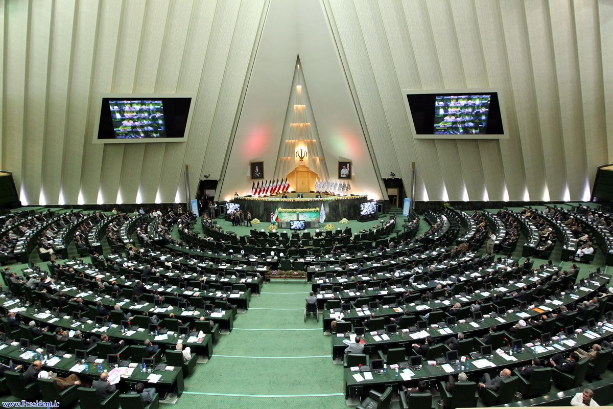 Iranian MPs voice support for Sheikh Isa Qassim