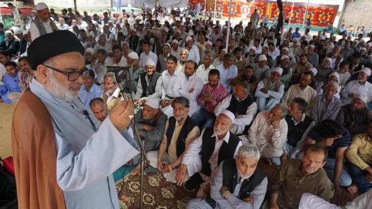 ریاستی انتظامیہ کشمیری طلاب کے مستقبل پر کاری ضرب لگانے پر بضد: آغا حسن 