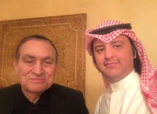 مبارك يظهر بعمر "89" ويتمتع بصحة جيدة+(صور)