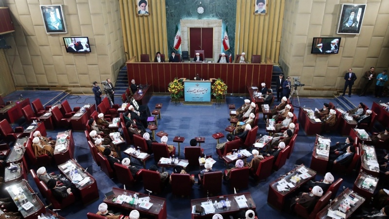 Majalisar Kwararru: Ranar Zabe Al'ummar Iran Za Su Sake Tabbatar Da Rikonsu Ga Tsarin Musulunci