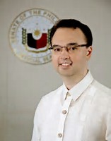 Cayetano bagong Kalihim ng DFA