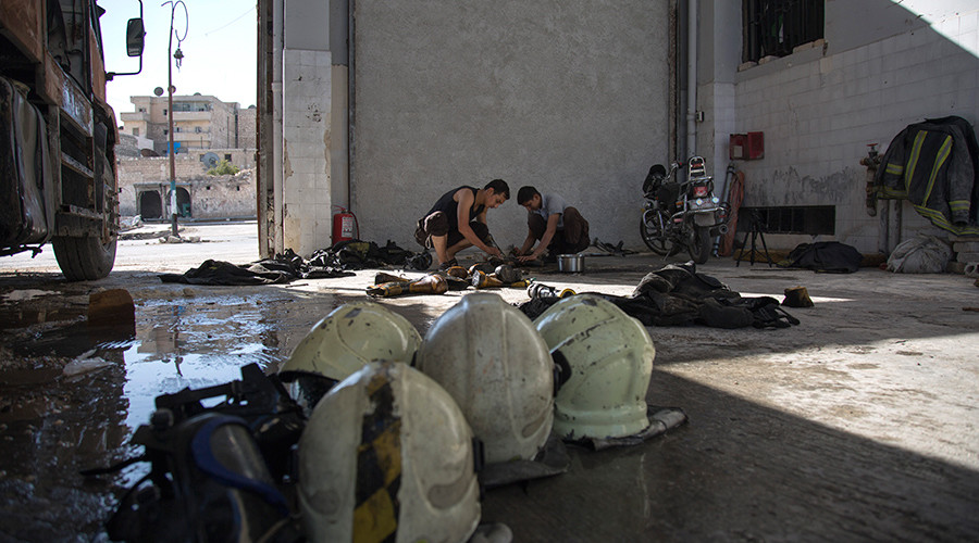 Syria’s White Helmets caught on camera during militants’ execution