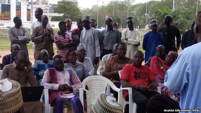 'Yan Matan Makarantar Chibok Sun Gana Da Iyayensu A Karon Farko
