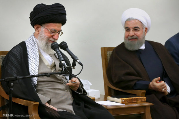 صدر حسن روحانی کی رہبر معظم انقلاب اسلامی سے ملاقات