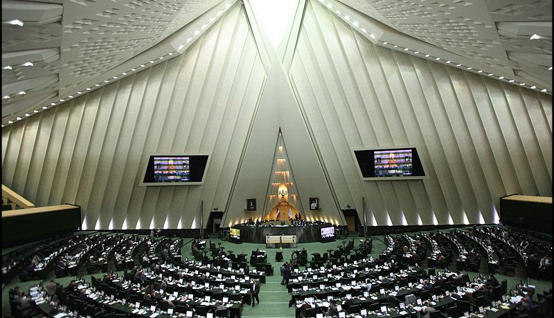 Iranian lawmakers condemn ruling against Sheikh Isa Qassim, raid on his house